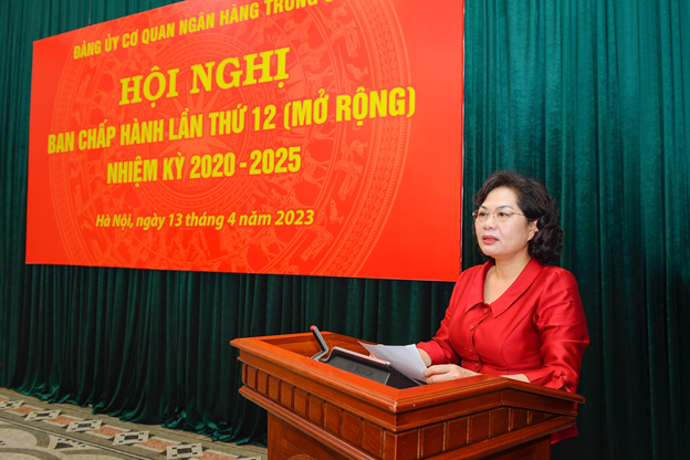 tiep tuc no luc lanh dao thuc hien tot nhiem vu chinh tri nganh ngan hang