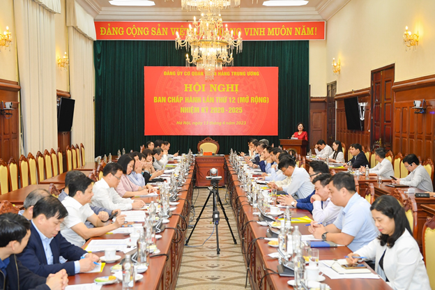 tiep tuc no luc lanh dao thuc hien tot nhiem vu chinh tri nganh ngan hang