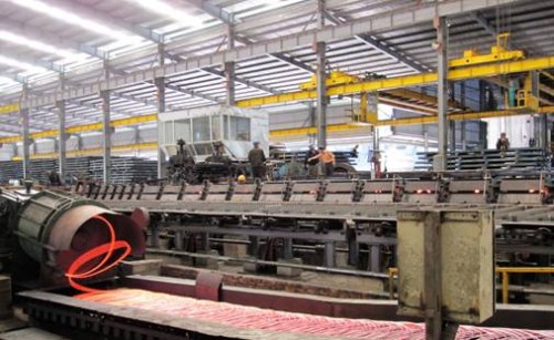 Ngành thép: Nỗ lực cạnh tranh trên sân nhà