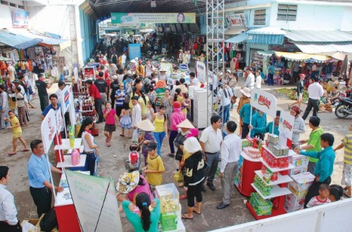 Vì sao chợ truyền thống đuối sức?