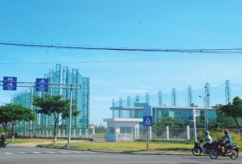 Tiền tỷ đầu tư sân golf rồi bỏ hoang Tiền tỷ đầu tư sân golf rồi bỏ hoang