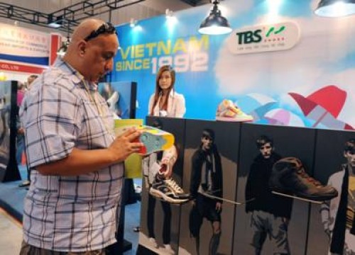 Người Việt không chuộng giày Việt