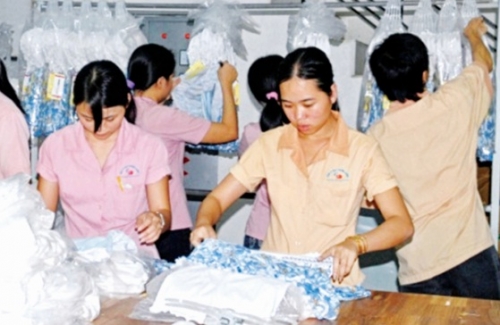 Thách thức và cơ hội cho dệt may