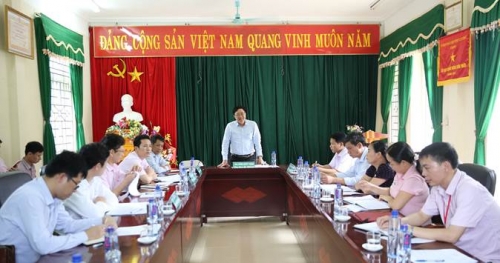Lắng nghe tâm tư người dân huyện nghèo