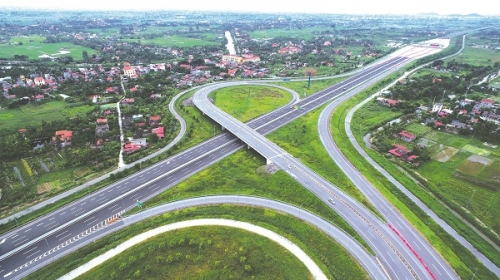 Kinh tế vững tạo cơ hội cho cải cách