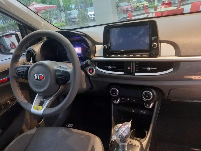 Kia Morning 2022 có thêm 2 phiên bản giá rẻ từ 389 triệu đồng