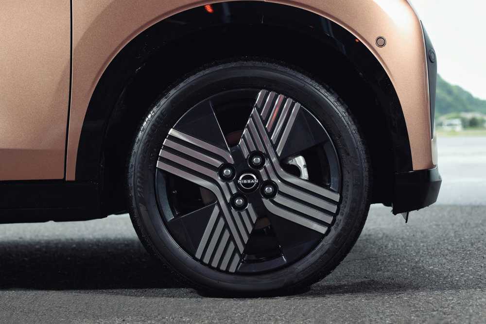 Nissan Sakura EV giá hơn 300 triệu đồng có gì? Nissan Sakura EV giá hơn 300 triệu đồng có gì?