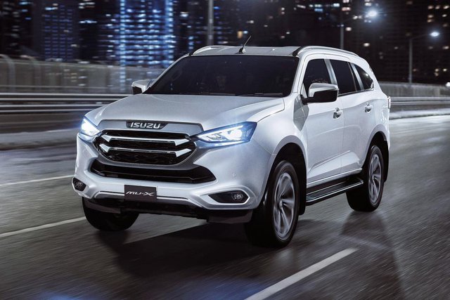 Isuzu mu-X 2022 có giá dự kiến hơn 900 triệu đồng Isuzu mu-X 2022 có giá dự kiến hơn 900 triệu đồng