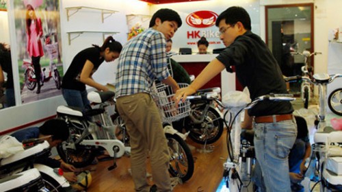 Hè về lại “nóng” với xe đạp điện