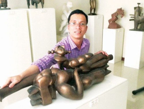 “Chưng cất” văn chương từ dòng đời