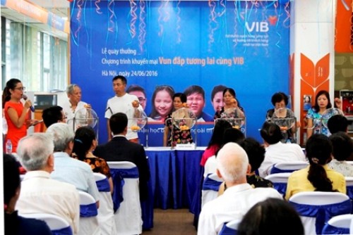 Khách hàng trúng chuyến du lịch Mỹ khi giao dịch tại VIB