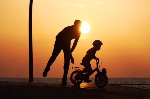 Tại Việt Nam, 40% số trẻ 3-4 tuổi không được chơi cùng bố Tại Việt Nam, 40% số trẻ 3-4 tuổi không được chơi cùng bố