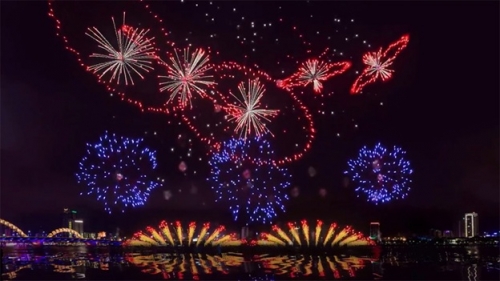 Ngắm những tác phẩm pháo hoa trên máy tính đẹp nhất mùa DIFF 2017