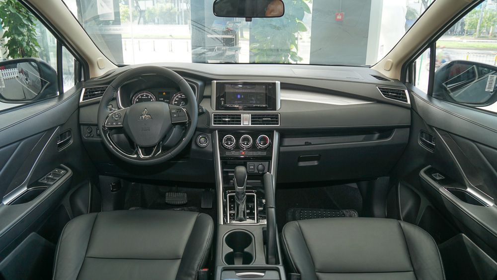 Mitsubishi Xpander 2020 AT giá 630 triệu đồng có gì? mitsubishi xpander 2020 at gia 630 trieu dong co gi