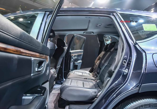 Honda CR-V giảm giá mạnh honda cr v giam gia manh