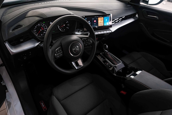 MG5 STD có giá 515 triệu đồng tại Việt Nam