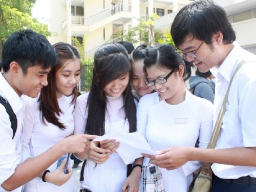 Lát cắt sau một kỳ thi