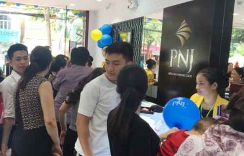 PNJ khai trương trung tâm kim hoàn tại TP. Đồng Hới PNJ khai trương trung tâm kim hoàn tại TP. Đồng Hới