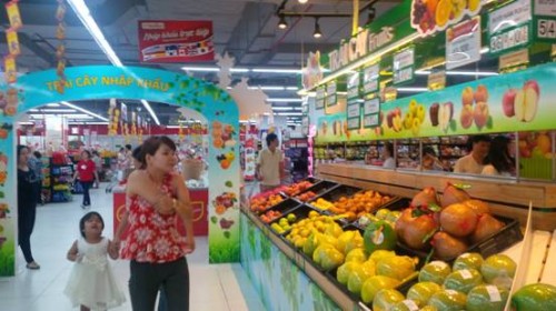 Trái cây nhập khẩu trong tay các nhà phân phối lớn