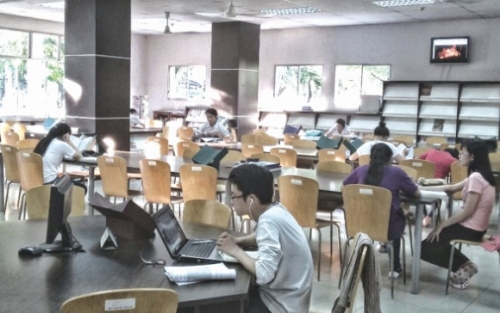 Thư viện vẫn là điểm đến hấp dẫn Thư viện vẫn là điểm đến hấp dẫn