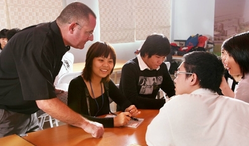 Băn khoăn lao động nước ngoài tại Việt Nam