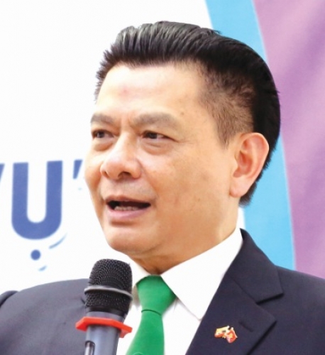 Taxi truyền thống, Uber, Grab: Tự đổi mới để tăng sức cạnh tranh Taxi truyền thống, Uber, Grab: Tự đổi mới để tăng sức cạnh tranh