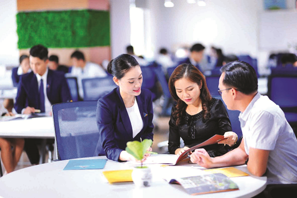 Môi giới “tay ngang” gây bất ổn thị trường moi gioi tay ngang gay bat on thi truong