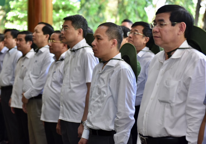 nganh ngan hang dang huong tuong niem cac anh hung liet si tai quang binh va ha tinh