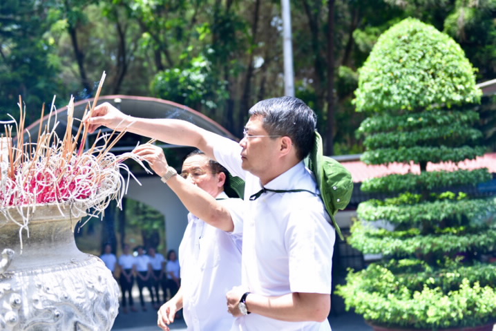 nganh ngan hang dang huong tuong niem cac anh hung liet si tai quang binh va ha tinh