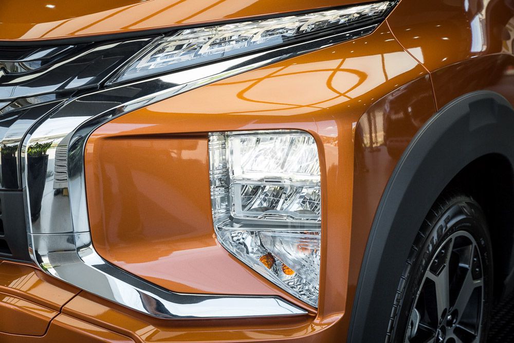 Cận cảnh Mitsubishi Xpander Cross giá 670 triệu đồng