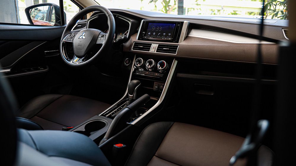 Cận cảnh Mitsubishi Xpander Cross giá 670 triệu đồng