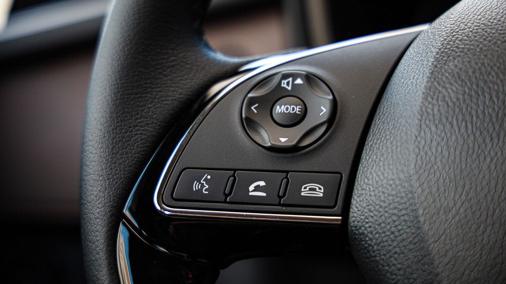 Cận cảnh Mitsubishi Xpander Cross giá 670 triệu đồng