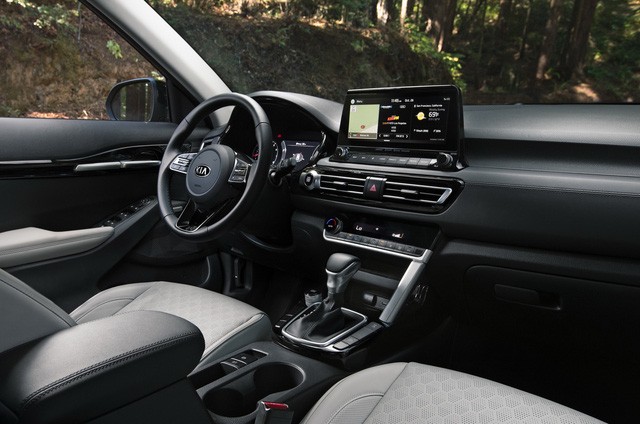 Kia Seltos chốt lịch ra tại Việt Nam