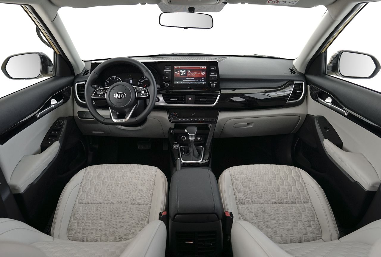 Kia Seltos chính thức ra mắt với giá từ 589 triệu đồng Kia Seltos chính thức ra mắt với giá từ 589 triệu đồng