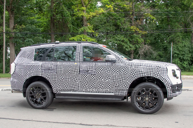 Thêm hình ảnh của Ford Everest 2022 trước khi ra mắt Thêm hình ảnh của Ford Everest 2022 trước khi ra mắt