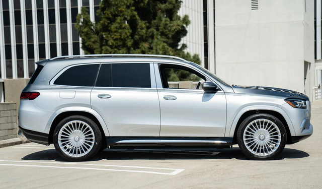 mercedes maybach gls 600 chinh hang co gia ban la 115 ty dong