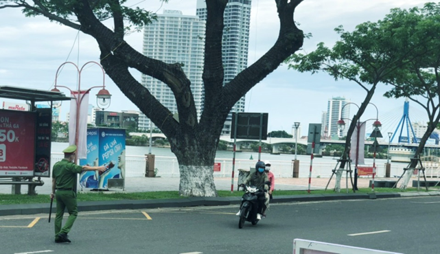 da nang quyet liet de ngan chan day lui dich covid 19