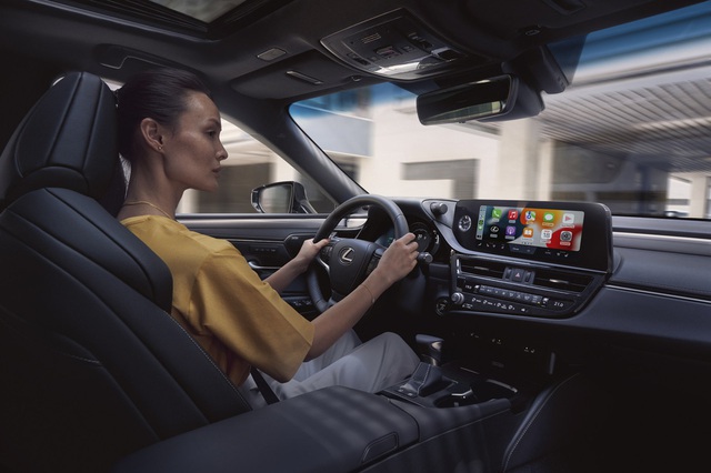 Ra mắt Lexus ES 2023