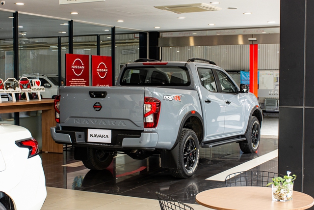 Nissan Navara 2022 chốt giá từ 945 triệu đồng tại Việt Nam Nissan Navara 2022 chốt giá từ 945 triệu đồng tại Việt Nam