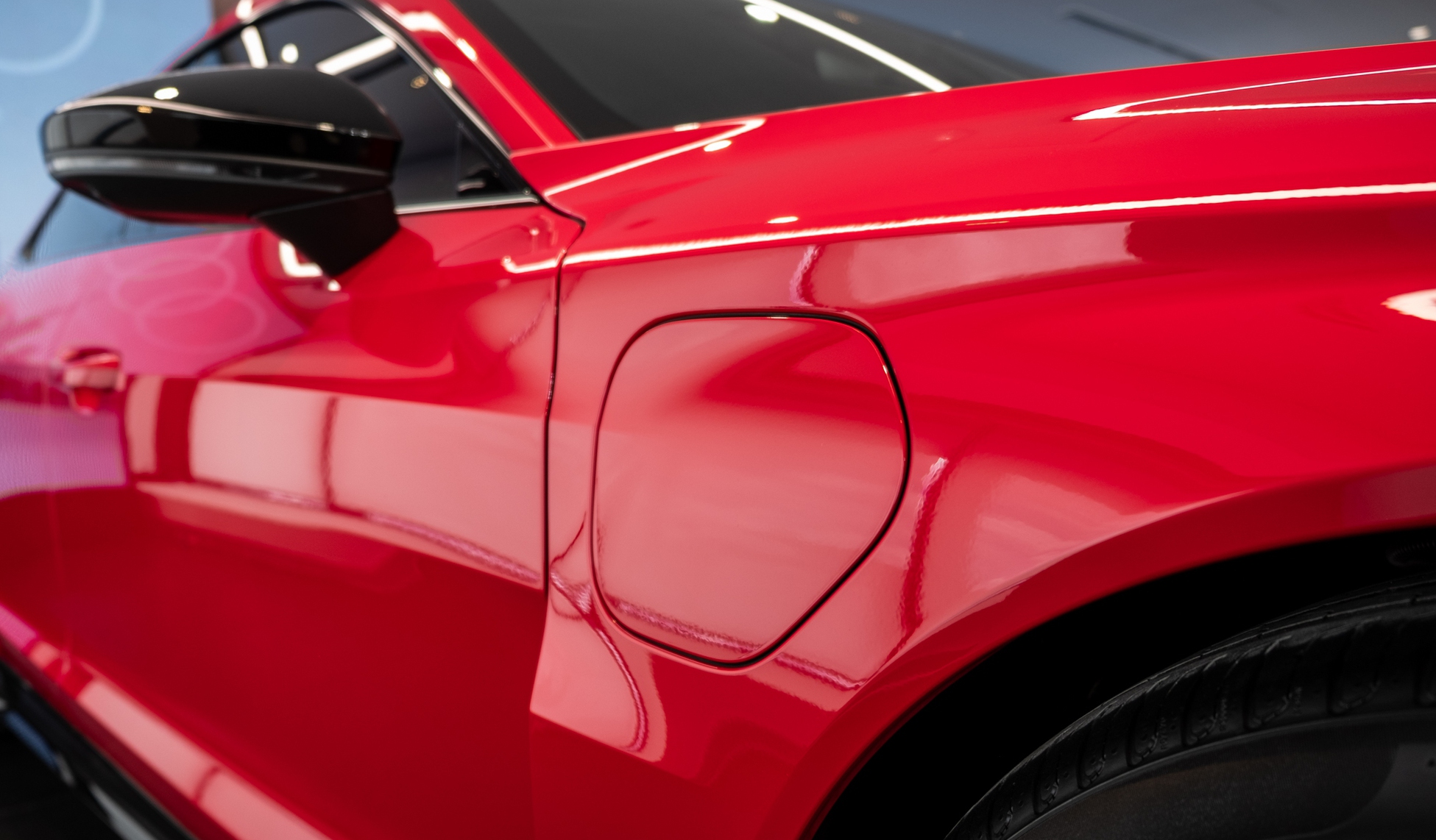 Audi e-tron GT ra mắt với giá từ 5,2 tỷ đồng