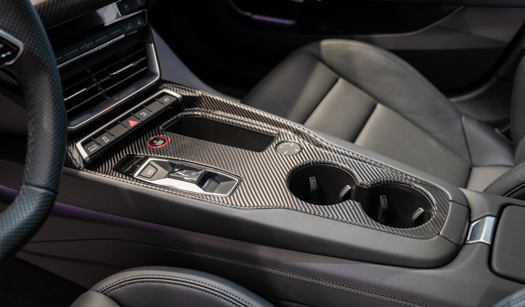 Audi e-tron GT ra mắt với giá từ 5,2 tỷ đồng