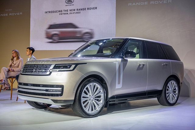 Range Rover 2022 có giá từ 11,9 tỷ đồng