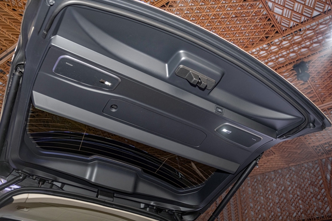 Range Rover 2022 có giá từ 11,9 tỷ đồng