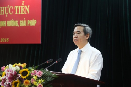 Phải thay đổi tư duy và có cách tiếp cận mới về giảm nghèo bền vững Phải thay đổi tư duy và có cách tiếp cận mới về giảm nghèo bền vững