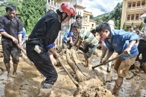 Nỗi đau phía sau cơn lũ