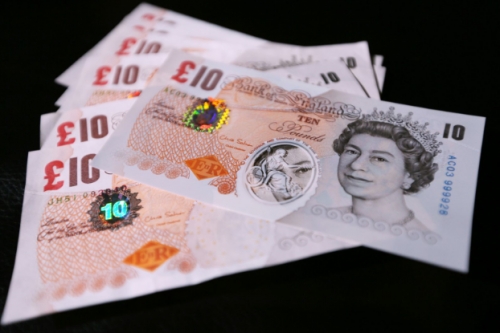 Bảng Anh sẽ rớt thảm nếu Brexit không thỏa thuận