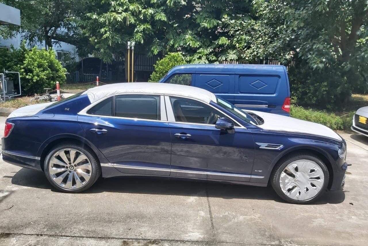 [Video] Cận cảnh Bentley Flying Spur 2020 đầu tiên tại Việt Nam