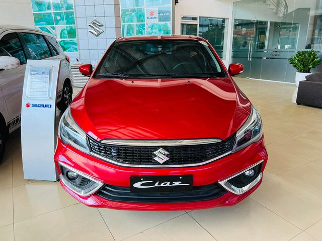 Suzuki Ciaz 2022 giảm giá còn 498 triệu đồng