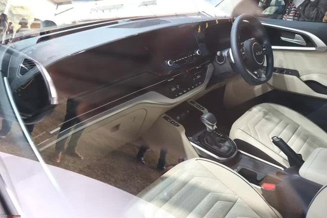 Đại lý nhận cọc Kia Carens 2023 tại Việt Nam