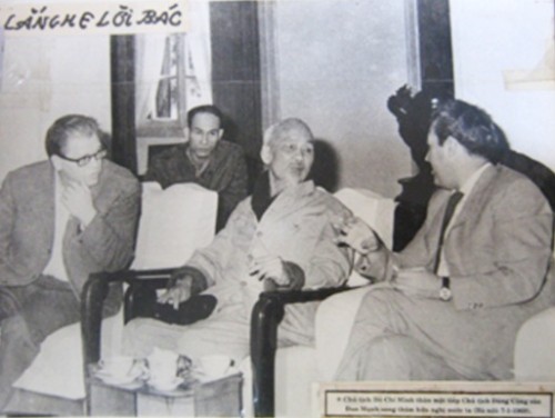 Một đời cầm bút viết về Bác